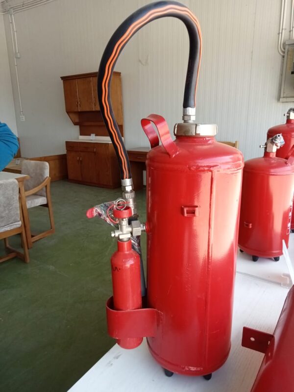 40237e41-7df9-4f6f-bdf9-c04580a79796 جهاز إطفاء الحريق الرغوي 9 لتر خرطوشة خارجية