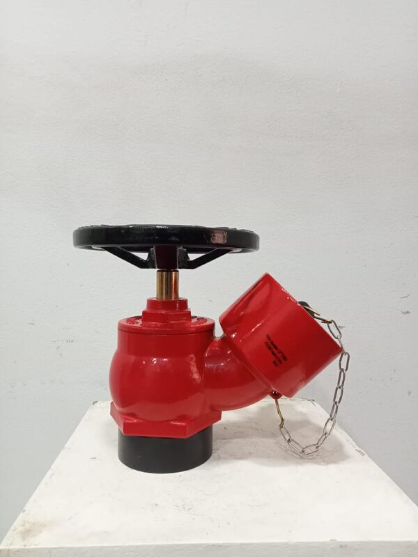 حنفية حريق 2.5 بوصة